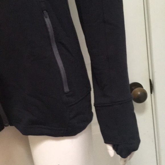 Under Armour Loose-Fit Full-Zip Hoody, NWT! - Picture 3 of 8